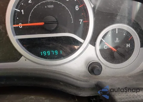 2008 Jeep Wrangler Sahara z USA, uszkodzony, nr VIN 1J4FA54158L521193